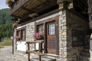 Front of property - Incanto Walser Apartments (Macugnaga)