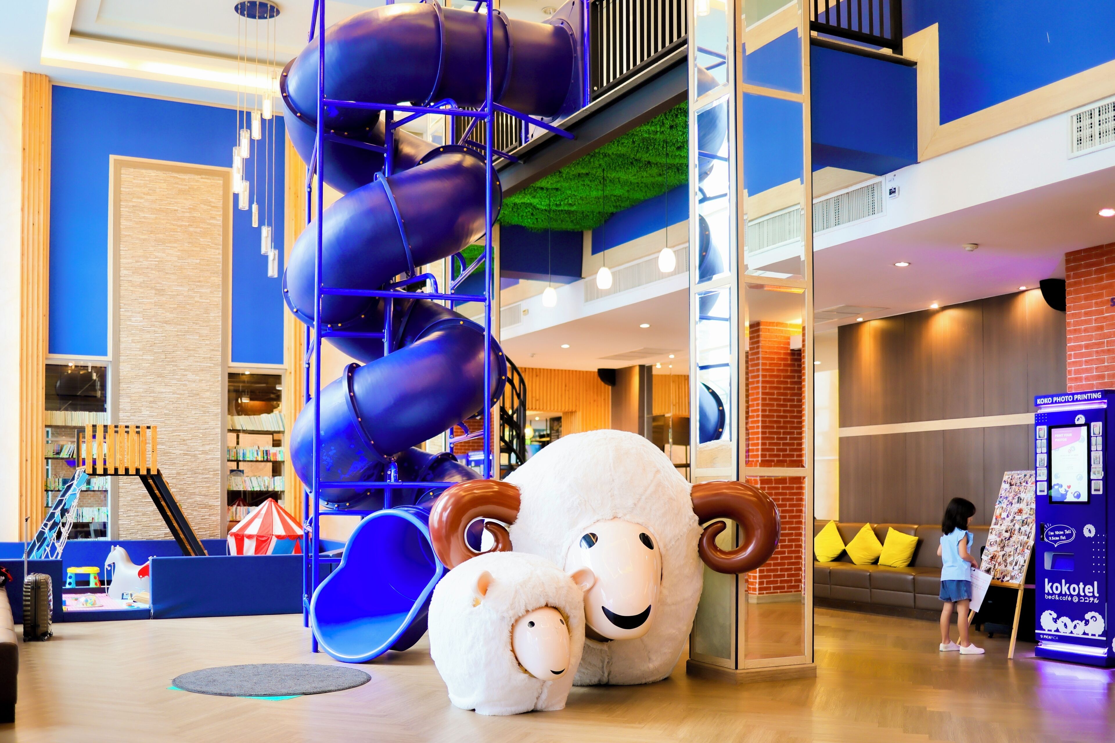 32 吋LED 電視連有線電視頻道、電視