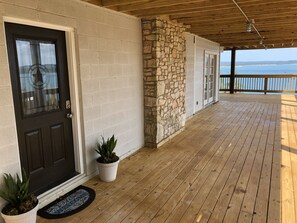 Property grounds - High Bluff Waterfront Chalet (Canyon Lake)