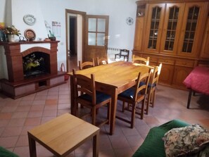 تناول الطعام