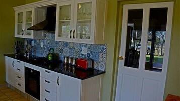 Deluxe Chalet, 2 Bedrooms | Private kitchen