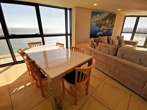 Comfort Apartment, 3 Bedrooms | In-room dining - 1201 Ocean View (Cape Town)