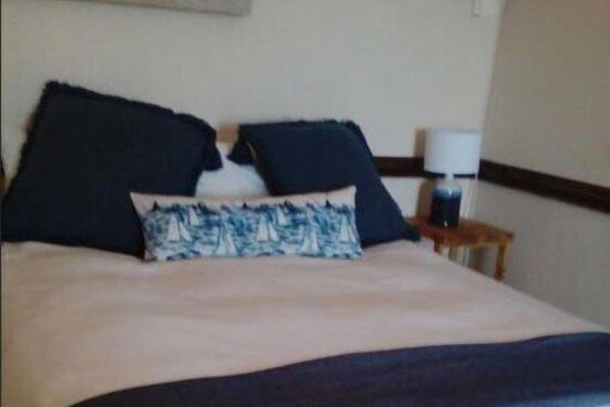 Chambre de base double | Accès au Wi-Fi (inclus), literie fournie