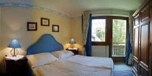 2 bedrooms