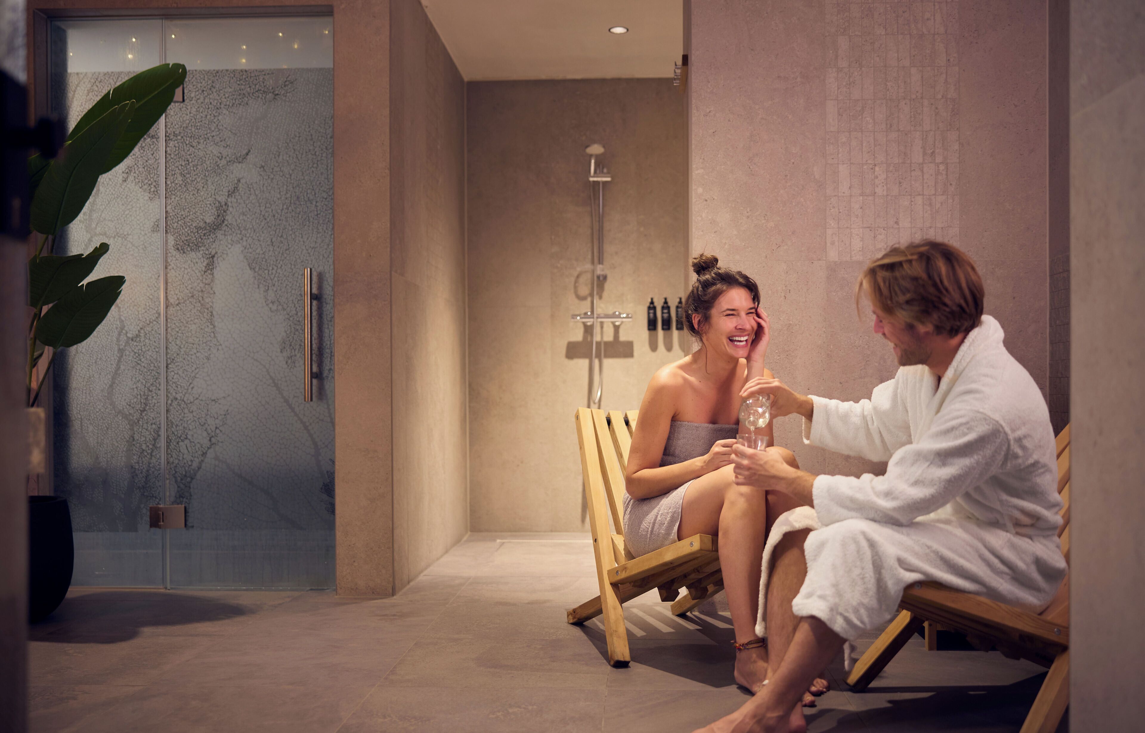 Couples treatment room(s), sauna, steam room, body treatments