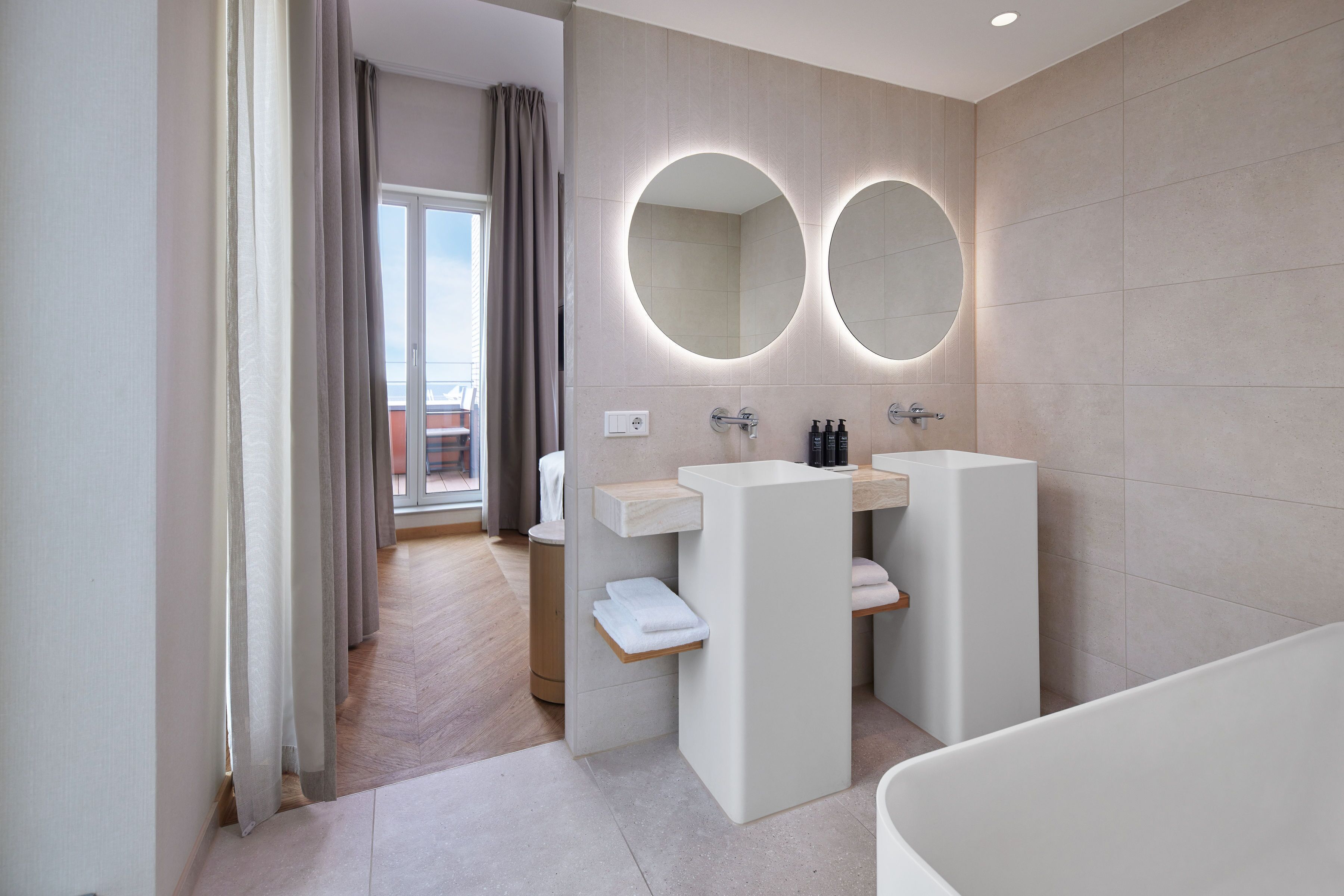 luxury suite (wow) | bathroom | free toiletries, hair dryer, towels, soap