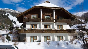 Esterni