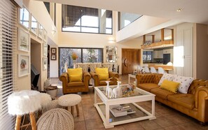 Interior - Vaal River YOLO Spaces – Vaal River Bush Lodge (Metsimaholo)