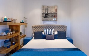 4 bedrooms, premium bedding, down duvets, pillow-top beds - Vaal River YOLO Spaces – Vaal River Bush Lodge (Metsimaholo)