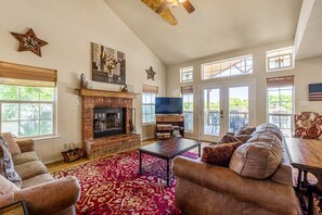 Smart-TV, DVD-Player, Arbeitsbereiche