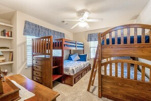 3 Schlafzimmer, Bügeleisen/Bügelbrett, WLAN, Bettwäsche