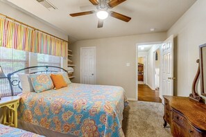 3 Schlafzimmer, Bügeleisen/Bügelbrett, WLAN, Bettwäsche