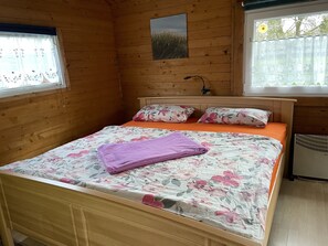 1 bedroom, travel crib - Blockbohlenhaus für 2 Personen (Gotthun)