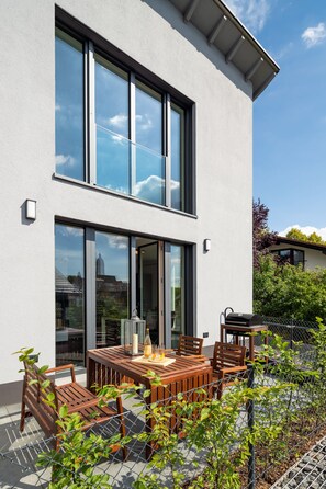 تناول الطعام بالخارج