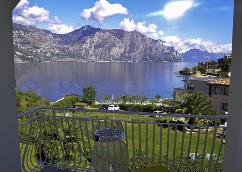 Residence La Madrugada holiday apartments in Malcesine