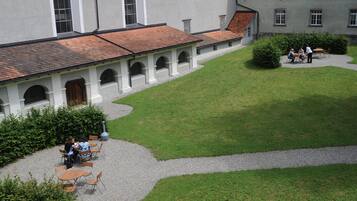 Unique Kloster Doppelzimmer | Aussenbereich