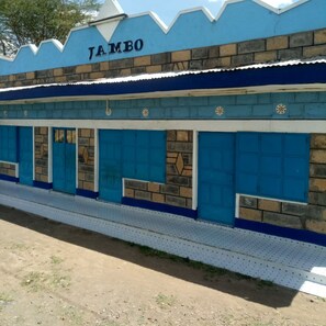 تفاصيل الفندق من الخارج