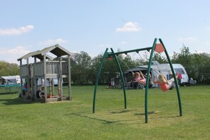 室外兒童遊樂區