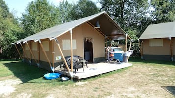 Family Tent | 2 bedrooms, free WiFi