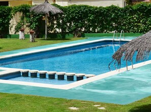 Outdoor pool - Cozy and Bright Apartment 50m from the beach (Lloret de Mar)