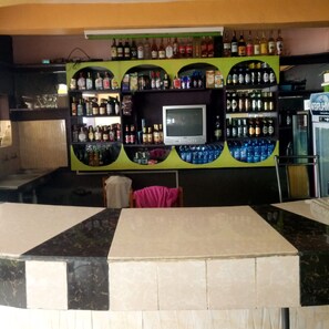 Bar (on property) - Romani Resort (Nakuru)