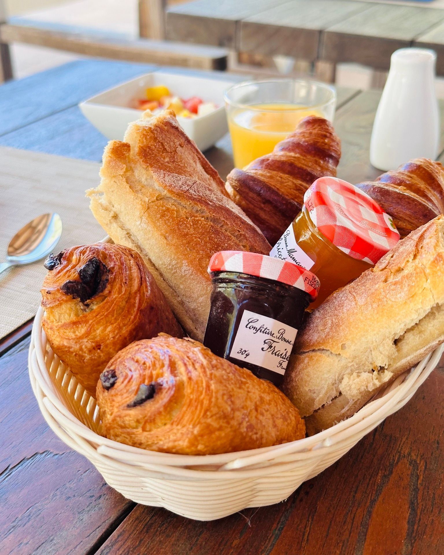 free daily continental breakfast