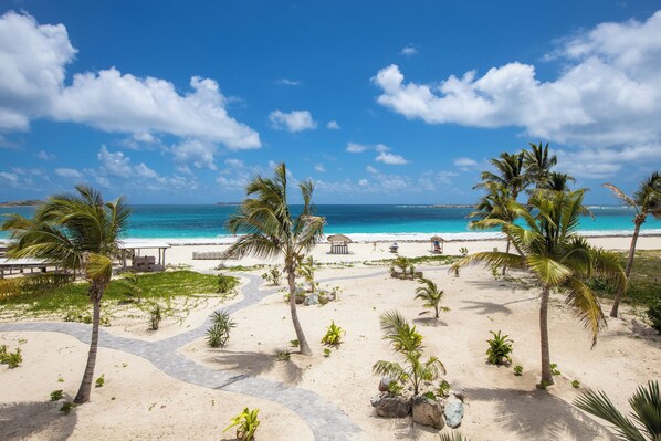 Ocean Deluxe | Balcony view