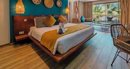 Orient Beach Hotel