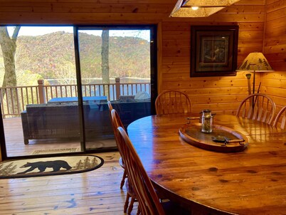 Wow!  Lake Nantahala Smoky Mountain Cabin with Boat Dock, Hot Tub & Firepit!