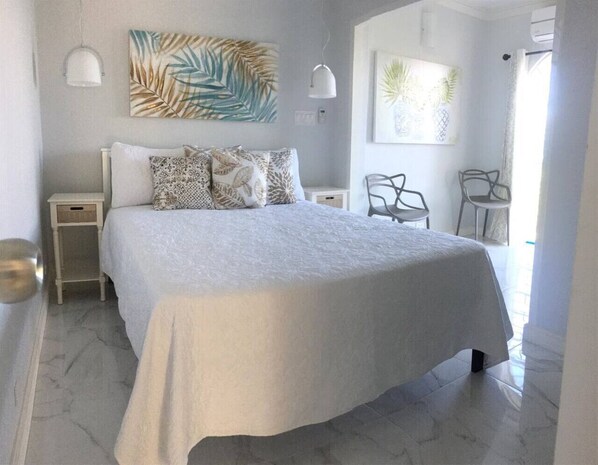 1 bedroom, desk, iron/ironing board, WiFi