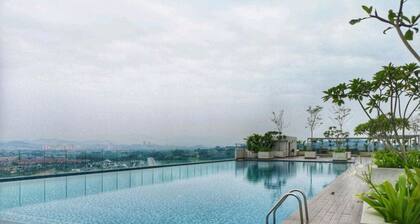 *BRAND NEW* EVO SUITES CAN SELF IN (WiFi)