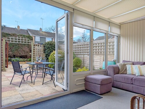 Orchard Mews is a lovely holiday cottage in the village of Barnham in West Sussex