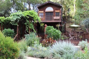 House (2 Bedrooms) | Front of property - Charming House With Private Pool in Beautiful Location, Sonoma House 1008 (Glen Ellen)