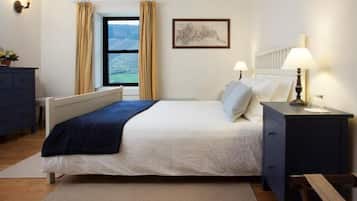 6 bedrooms