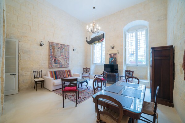 Appartement, 1 chambre | Coin séjour