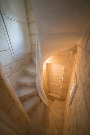 Staircase - HT3 - Casa Rooms (Valletta)