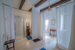 Apartment, 2 Bedrooms | Bathroom