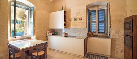 Appartamento, 1 camera da letto | Cucina privata | Frigorifero, tavolo da pranzo