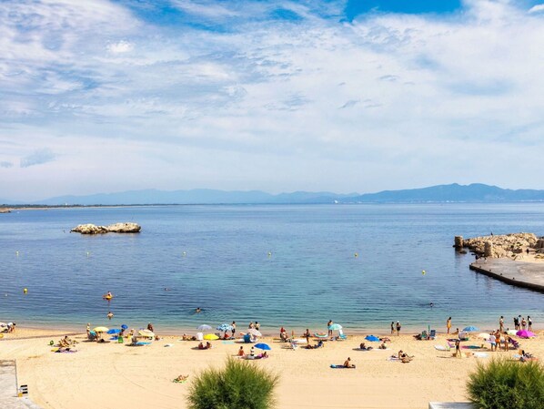 Beach - Cosy apartment for 6 guests with WIFI, TV and balcony (L'escala)