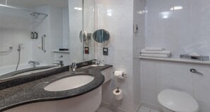 Shower, hair dryer, towels - Cambridge Bar Hill Hotel, BW Signature Collection (Cambridge)