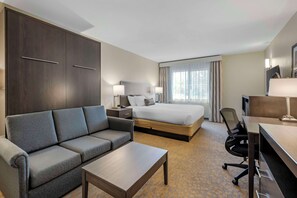 Desk, blackout curtains, iron/ironing board, free cots/infant beds - Best Western Plus The Inn at Hells Canyon (Clarkston)