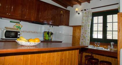Ferienhaus Hermigua für 1 - 6 Personen mit 3 Schlafzimmern - Bauernhaus