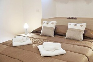 2 Schlafzimmer, Bügeleisen/Bügelbrett, Reisekinderbett, kostenloses WLAN