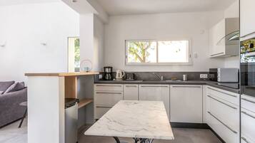 Microwave, oven, dishwasher, highchair