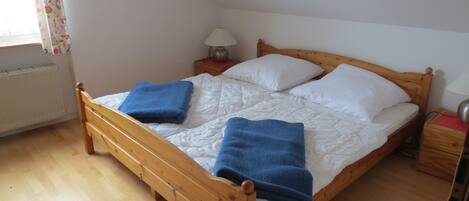 2 bedrooms, free WiFi, bed sheets