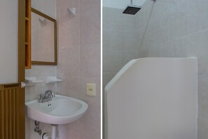 Bungalow, 2 Double Beds (2 Double Beds) | Bathroom