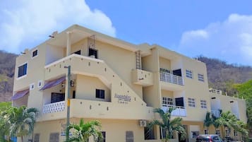 Façana frontal de l'allotjament