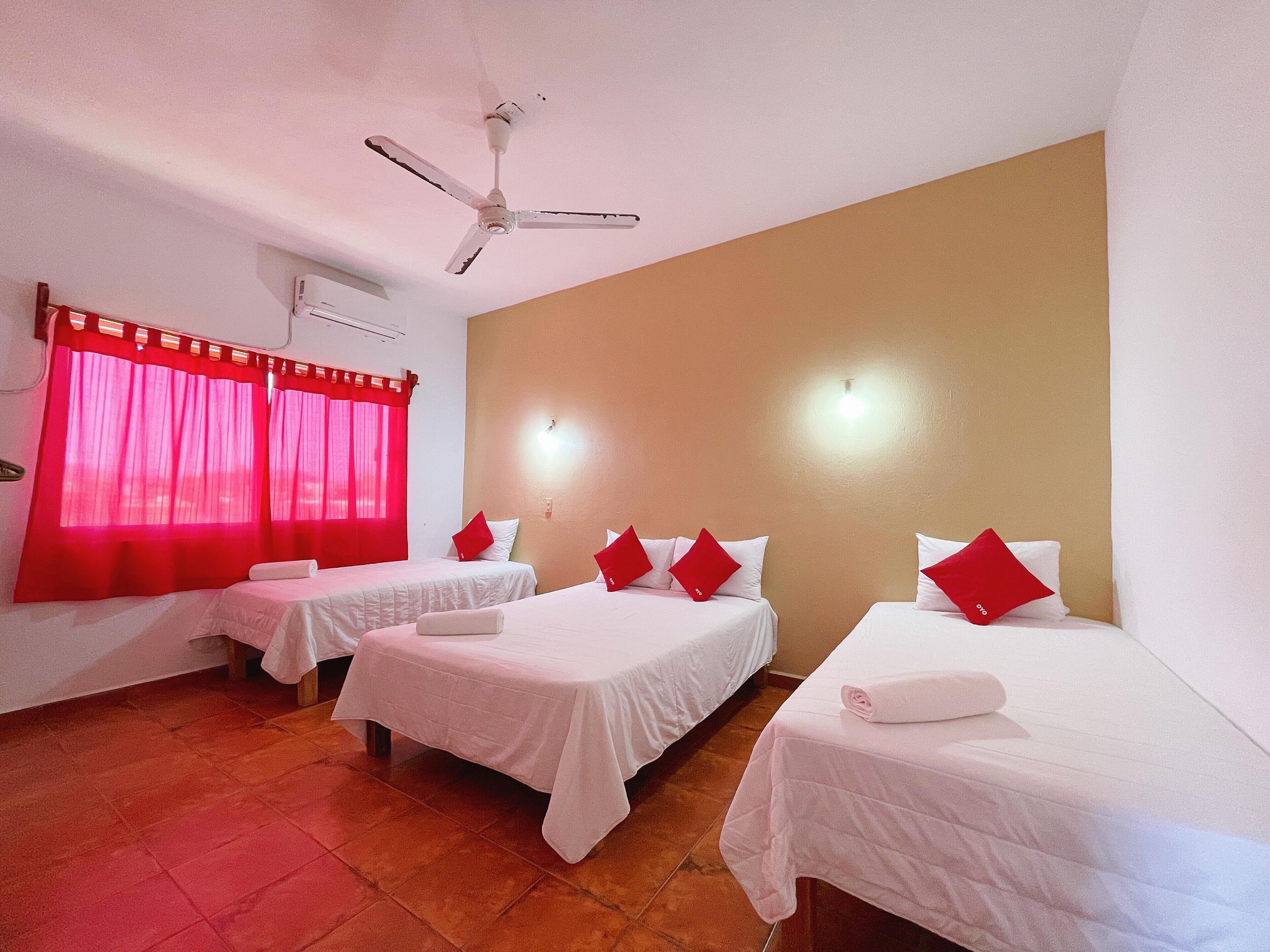 Family Bungalow (4 Double Beds) | Free WiFi, bed sheets