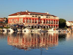 Marina/club náutico