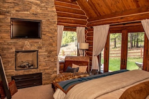 4 bedrooms, free WiFi - Majestic Colorado Log Home, Borders National Forest, Stunning (Pagosa Springs)